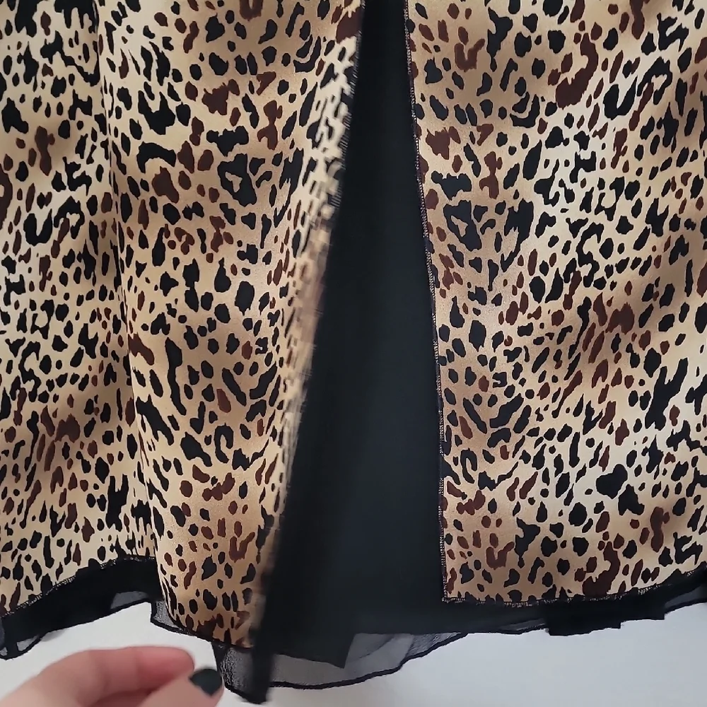 Sunny Leigh Leopard Print 100% Silk Skirt Size 12 Midi Knee Y2K Whimsigoth 90s